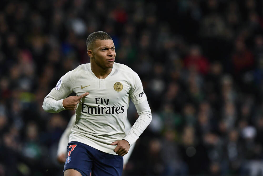 维尔茨在英超出场17次、尝试21脚射门，终于收获红军生涯英超首球